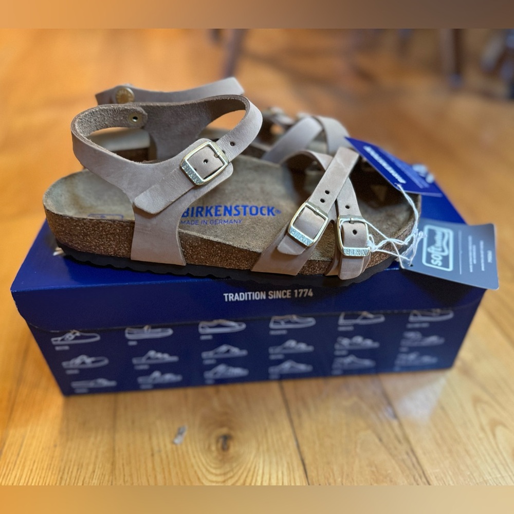 NWT Birkenstock Kumba sandal - regular width, size 36 EU/ 5-5.5 US. Sandcastle